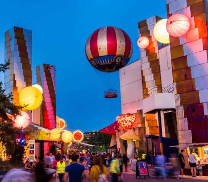 Disney village abenteuer Disneyland Paris