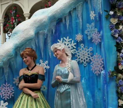Frozen Animation Celebration Show Anna und Elsa