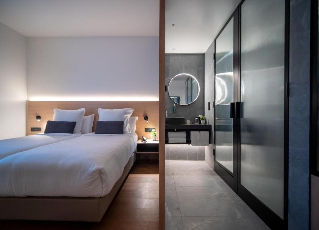 Paxton Marne La Vallee Disneyland Paris