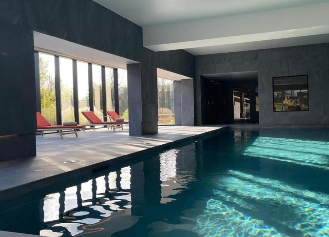 Paxton Marne La Vallee Disneyland Paris